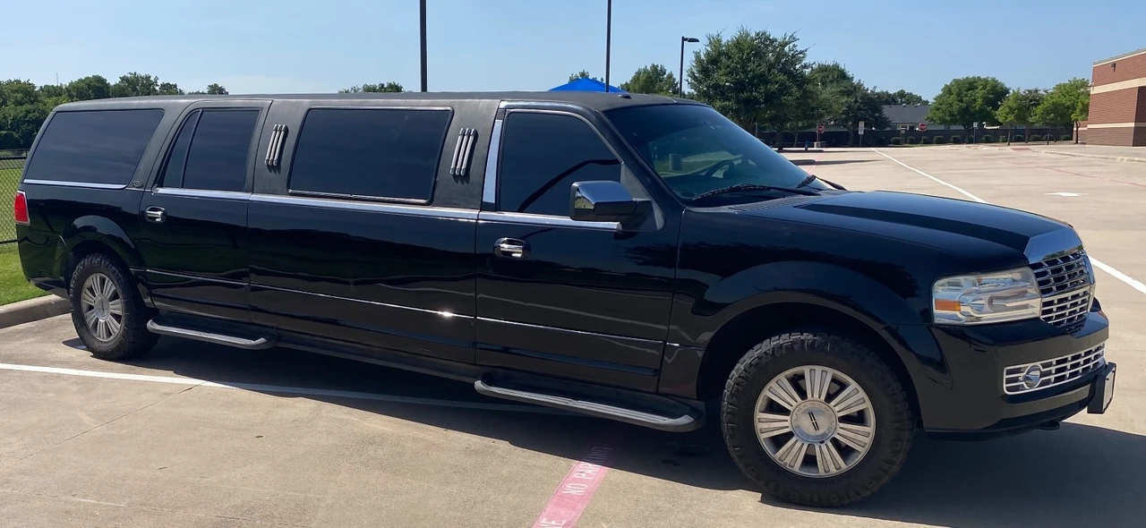 2012 Lincoln Navigator 3rd Gen - Image 15 of 15