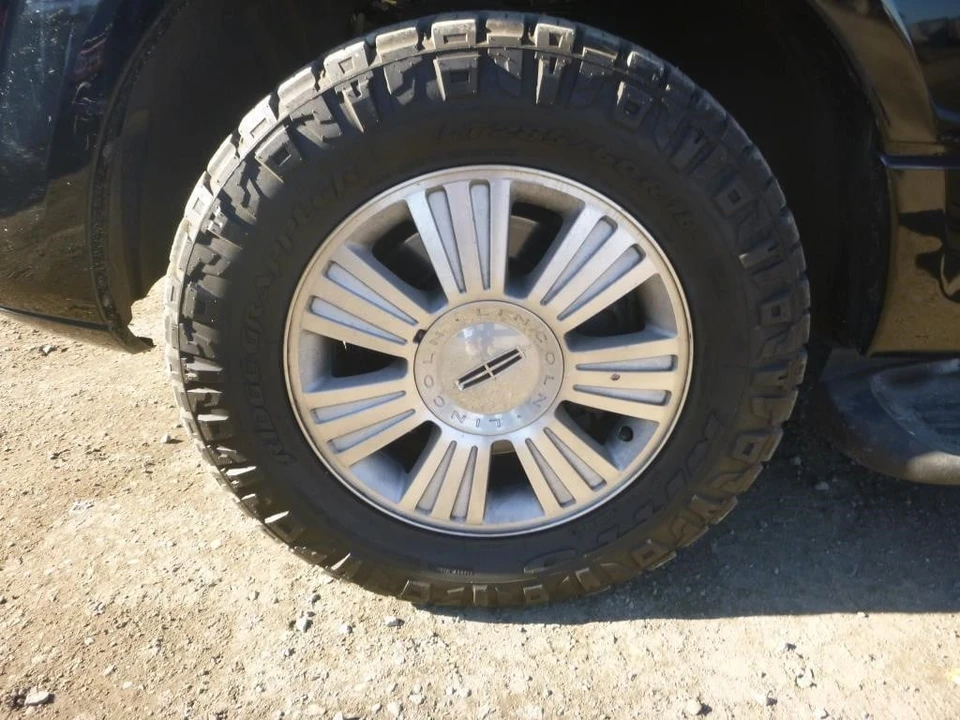 2012 Lincoln Navigator 3rd Gen - Image 3 of 15