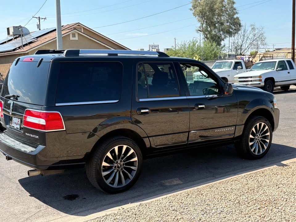 2012 Lincoln Navigator 3rd Gen - Image 5 of 17