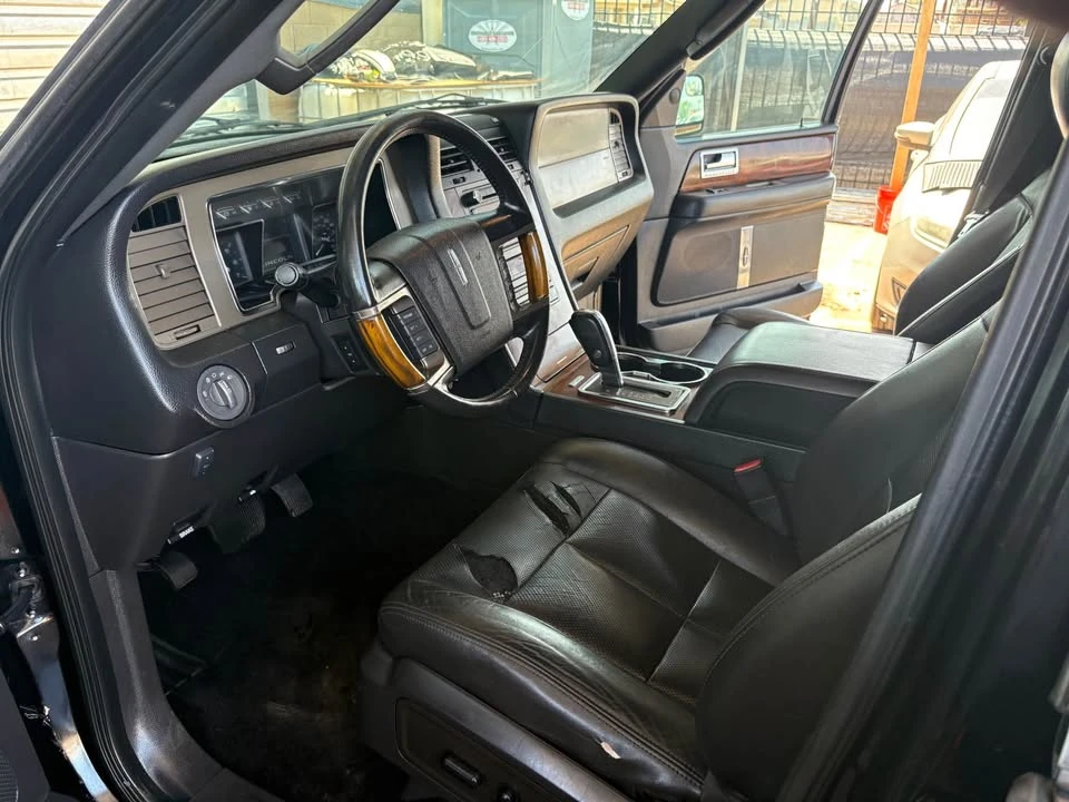 2012 Lincoln Navigator 3rd Gen - Image 17 of 17