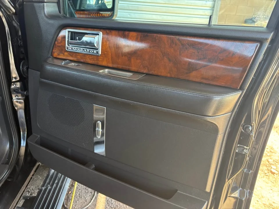 2012 Lincoln Navigator 3rd Gen - Image 12 of 17