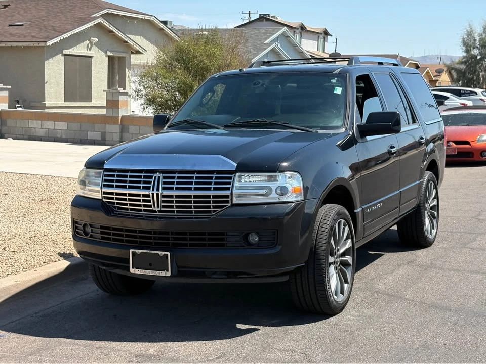 2012 Lincoln Navigator 3rd Gen - Image 2 of 17
