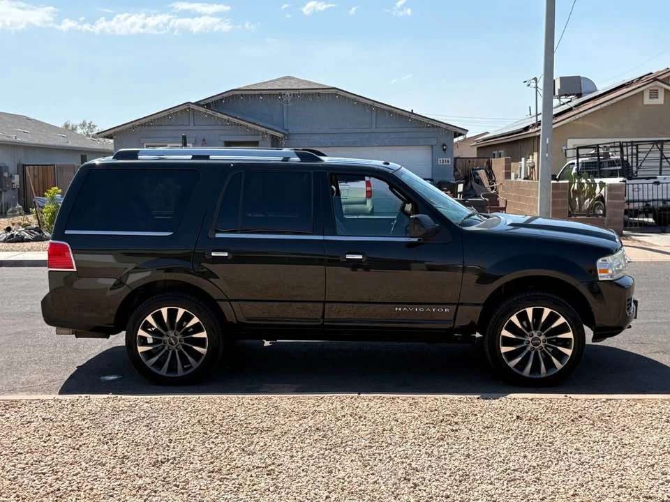 2012 Lincoln Navigator 3rd Gen - Image 4 of 17