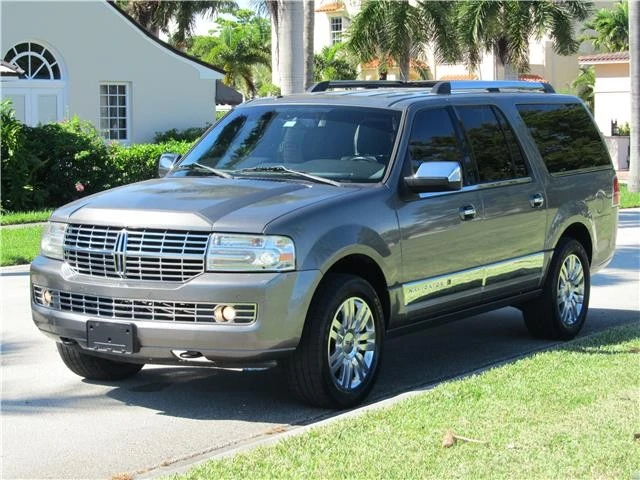 2012 Lincoln Navigator 3rd Gen - Image 9 of 12