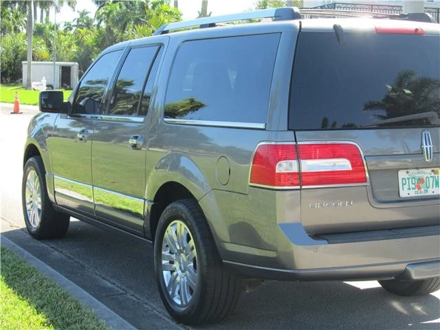 2012 Lincoln Navigator 3rd Gen - Image 6 of 12