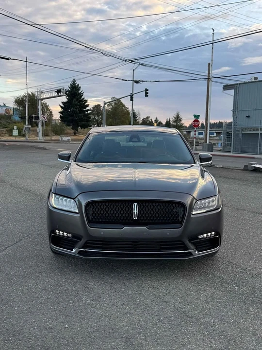2012 Lincoln Continental - Image 2 of 11