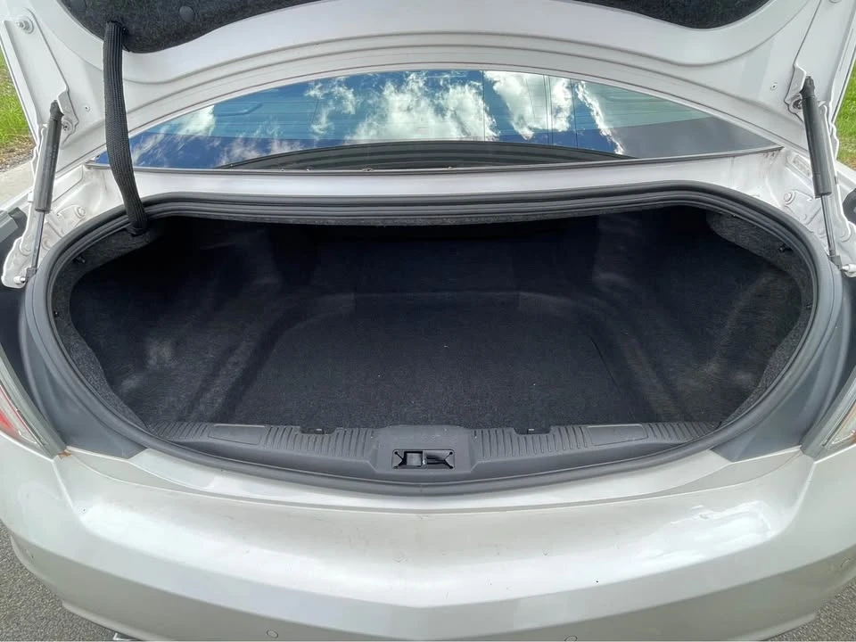2012 Lincoln MKS - Image 11 of 17