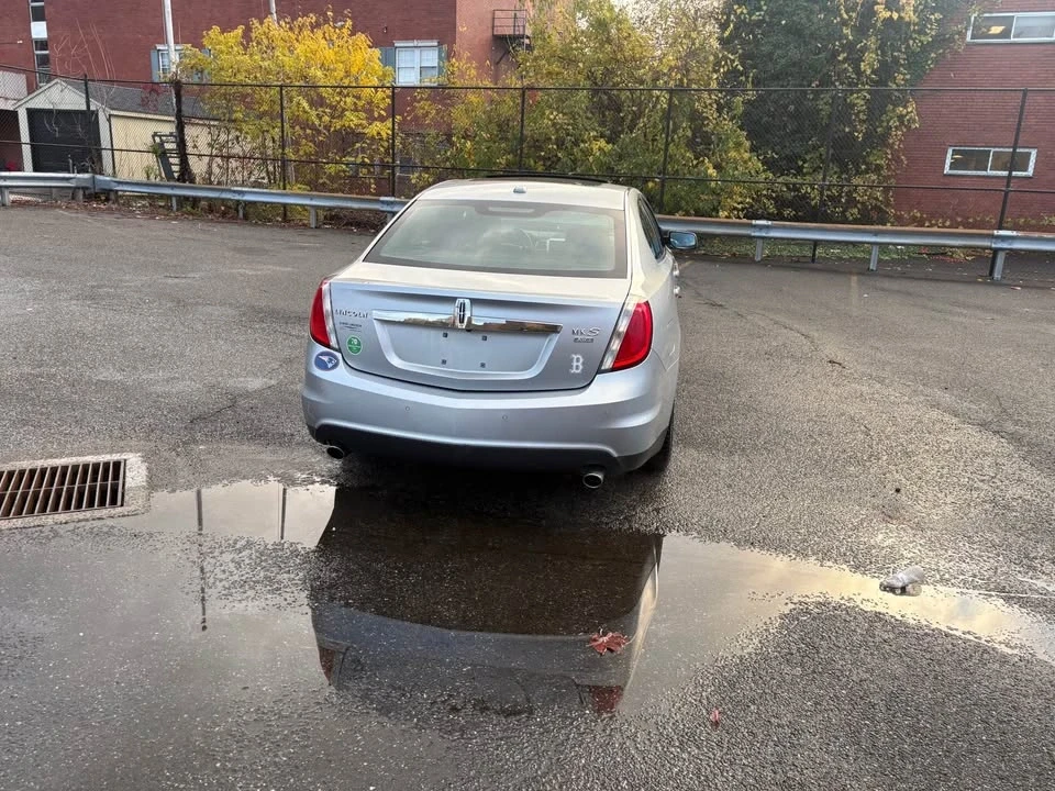 2012 Lincoln MKS - Image 12 of 15