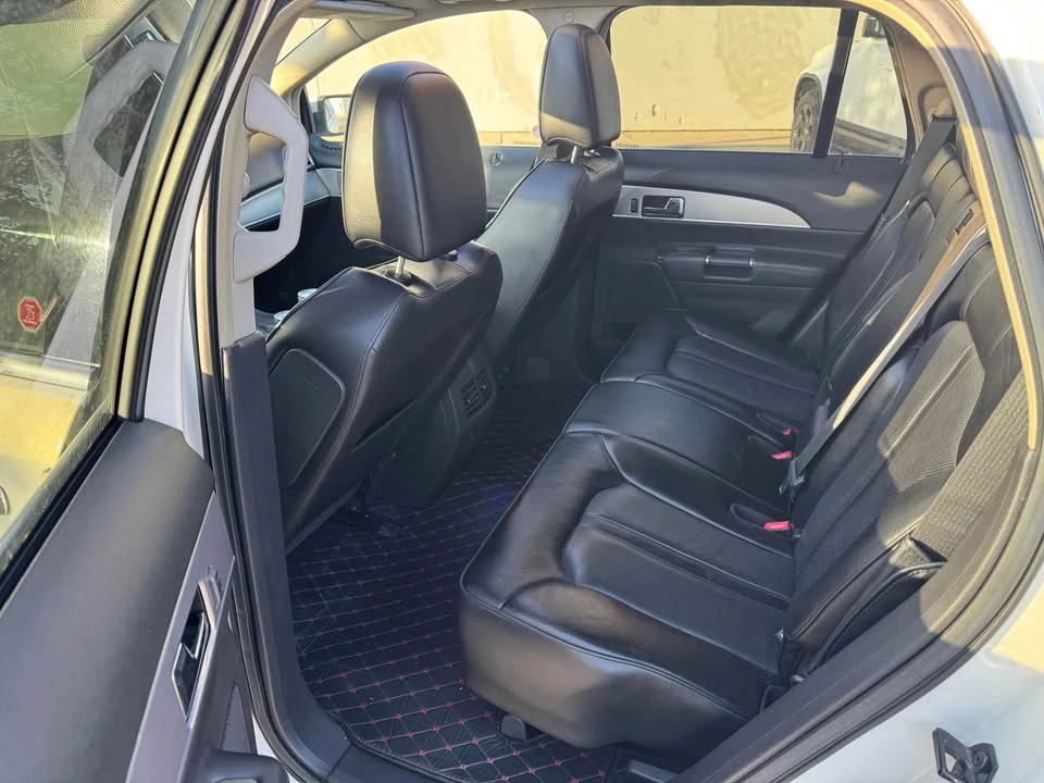 2012 Lincoln MKX - Image 6 of 13