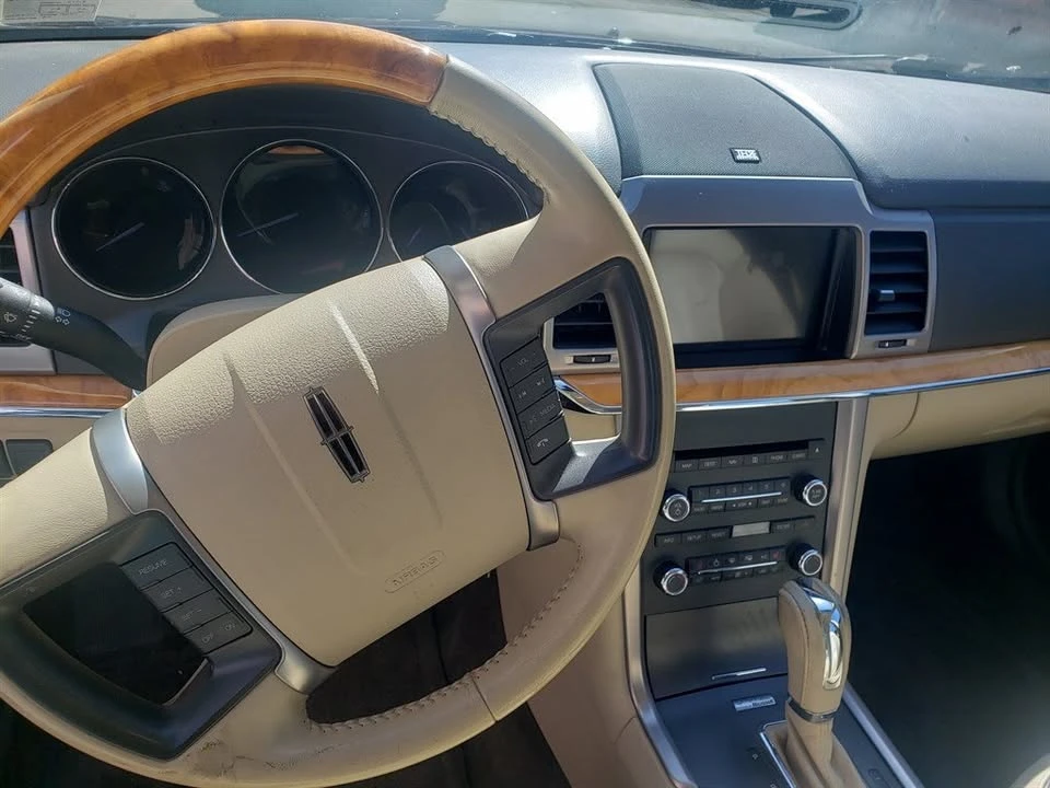2012 Lincoln MKZ - Image 4 of 8