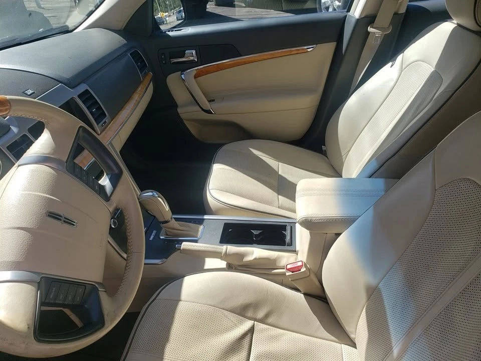 2012 Lincoln MKZ - Image 2 of 8