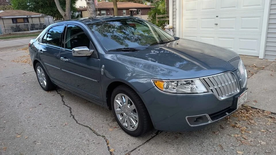 2012 Lincoln MKZ - Image 2 of 8