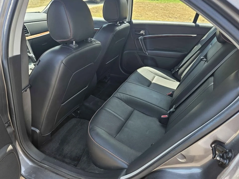 2012 Lincoln MKZ - Image 11 of 14