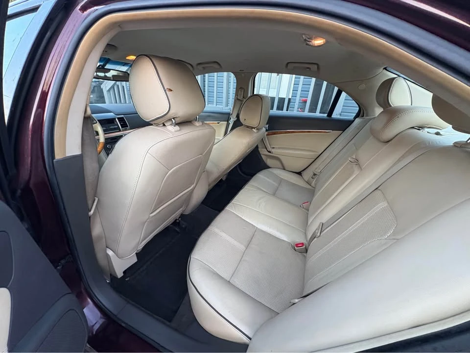 2012 Lincoln MKZ - Image 4 of 8