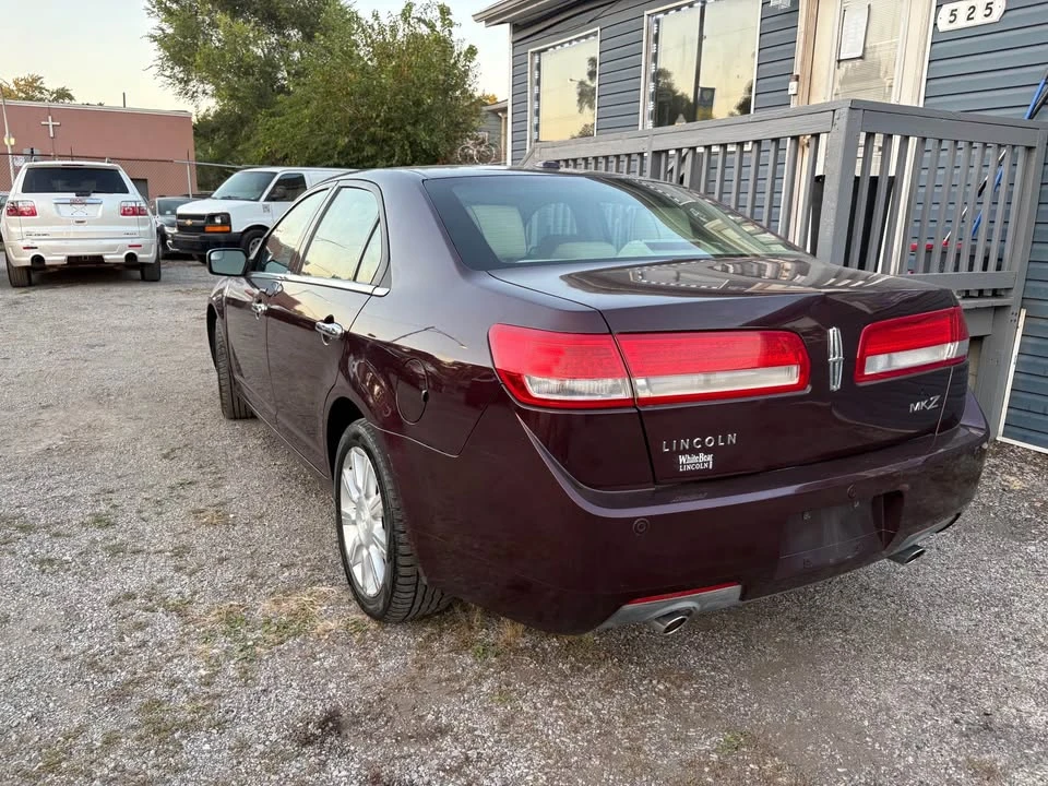 2012 Lincoln MKZ - Image 8 of 8