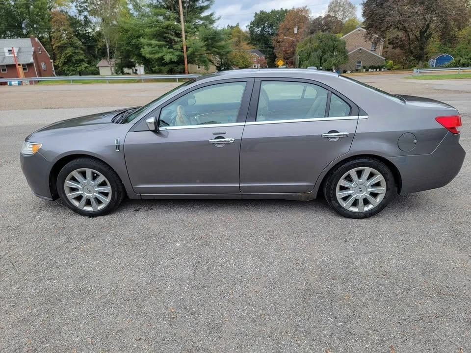 2012 Lincoln MKZ - Image 6 of 11