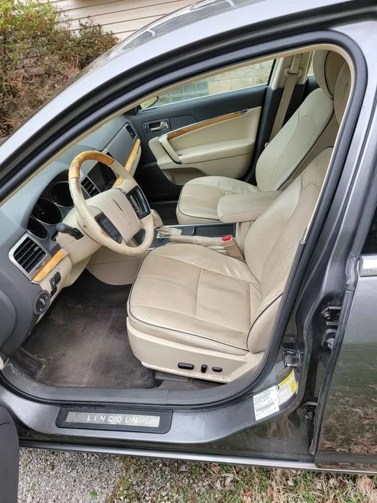 2012 Lincoln MKZ - Image 5 of 11