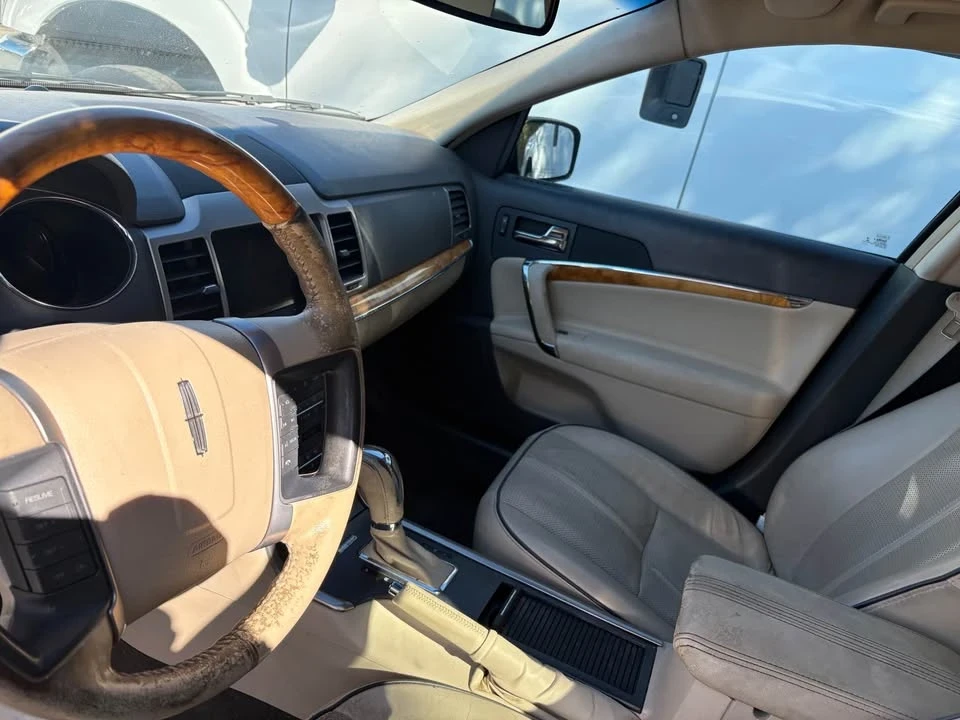 2012 Lincoln MKZ - Image 9 of 9