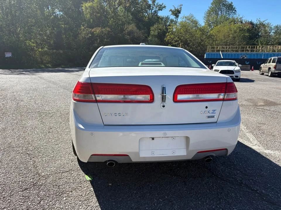 2012 Lincoln MKZ - Image 7 of 9