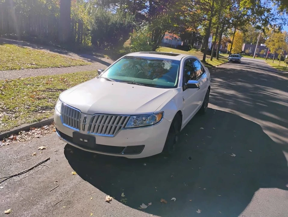 2012 Lincoln MKZ - Image 3 of 6