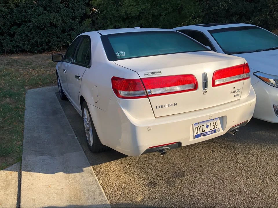 2012 Lincoln MKZ - Image 2 of 2