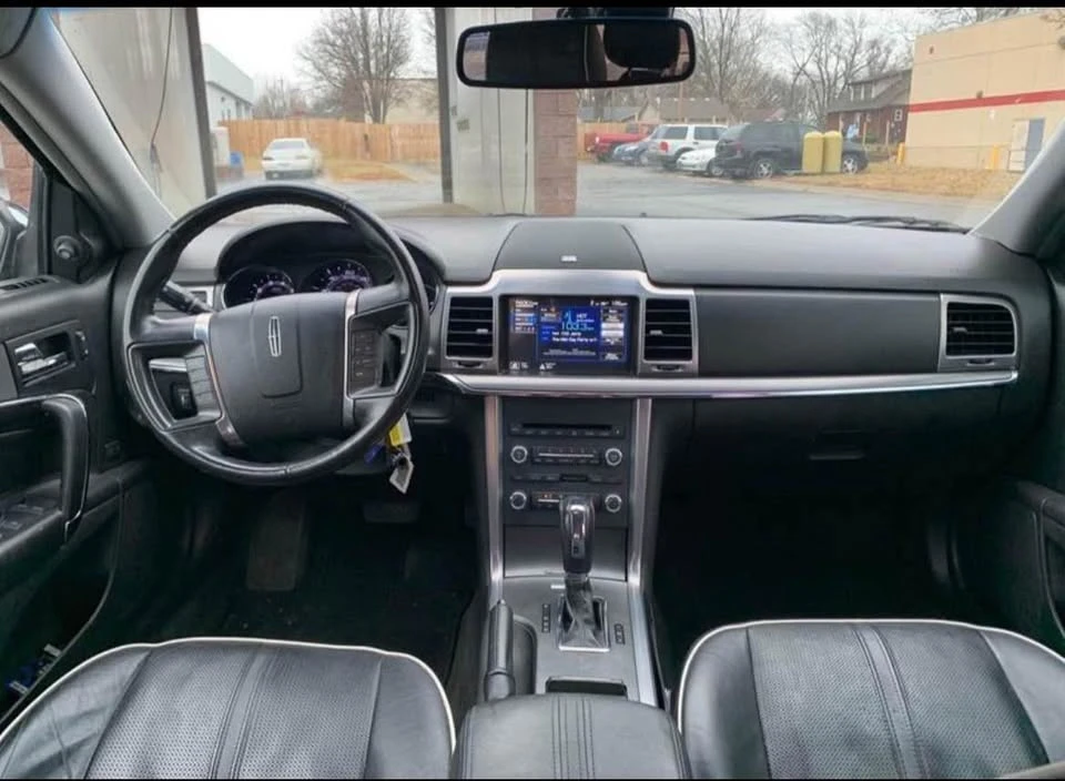 2012 Lincoln MKZ - Image 6 of 7