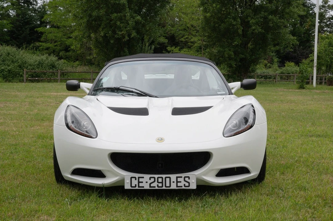 2012 Lotus Elise Series 3 - Image 17 of 30
