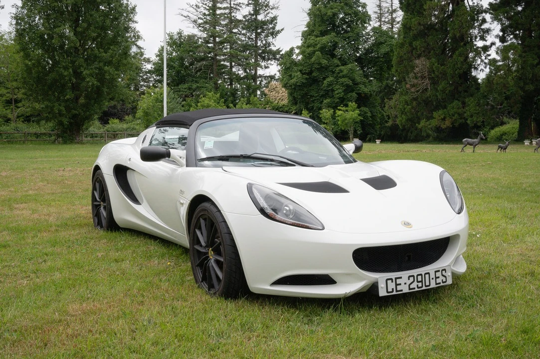 2012 Lotus Elise Series 3 - Image 2 of 30