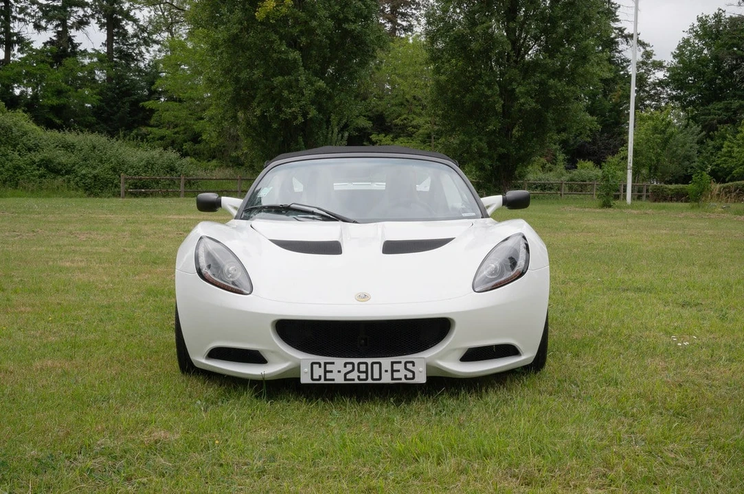 2012 Lotus Elise Series 3 - Image 12 of 30