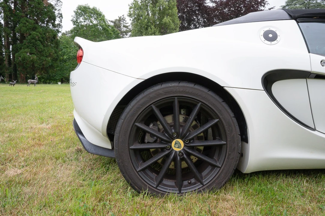 2012 Lotus Elise Series 3 - Image 26 of 30