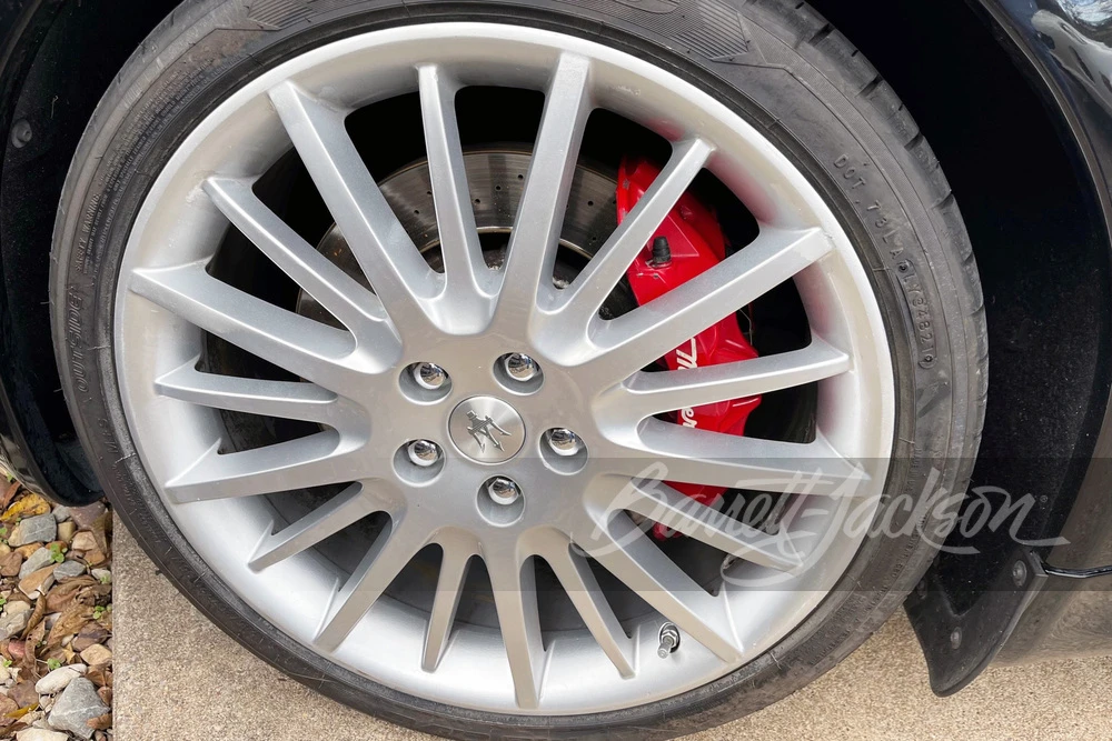 2012 Maserati Quattroporte 5th Gen - Image 5 of 12
