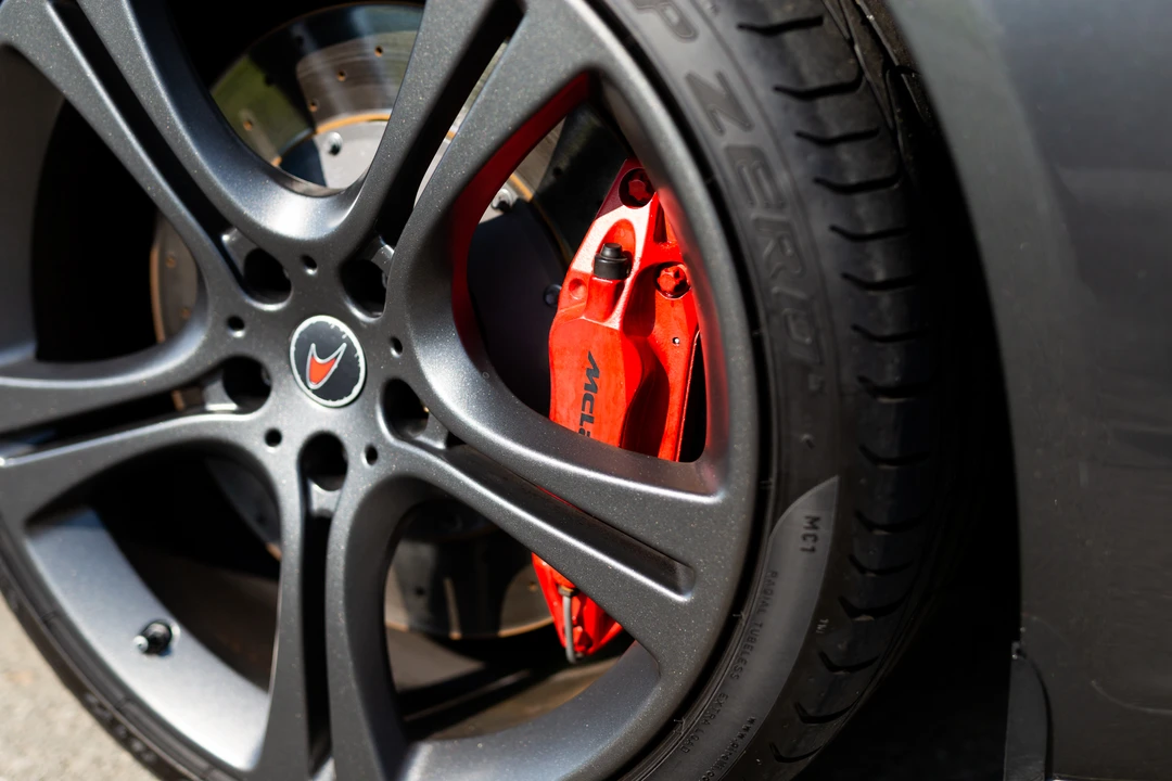 2012 McLaren MP4-12C - Image 8 of 31