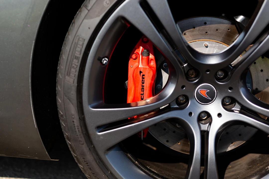 2012 McLaren MP4-12C - Image 13 of 31