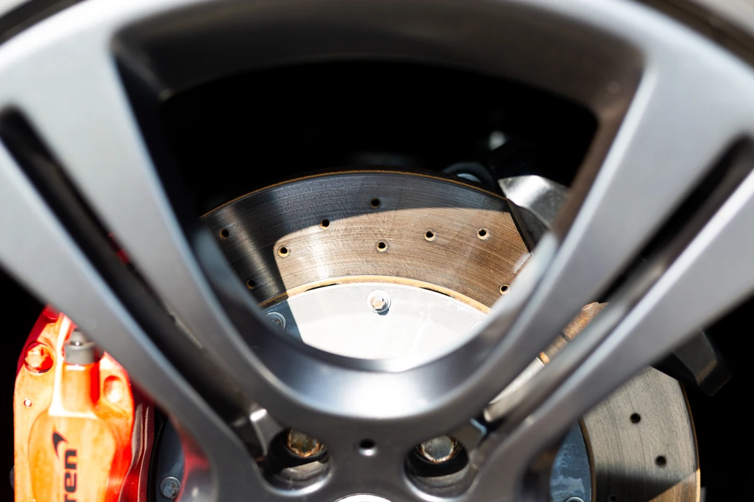 2012 McLaren MP4-12C - Image 15 of 31