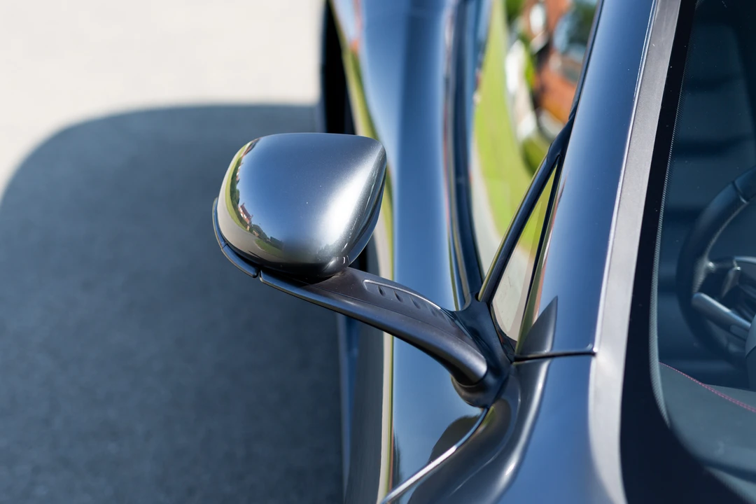 2012 McLaren MP4-12C - Image 28 of 31