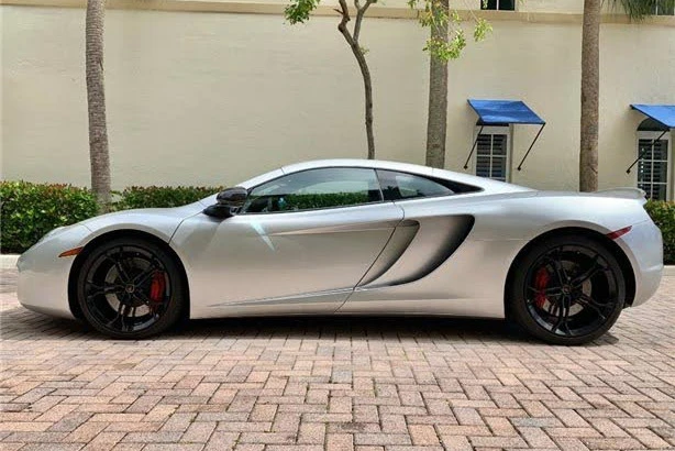 2012 McLaren MP4-12C - Image 11 of 11