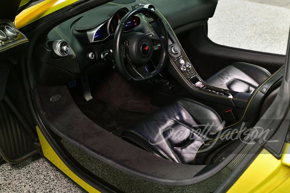 2012 McLaren MP4-12C - Image 7 of 17