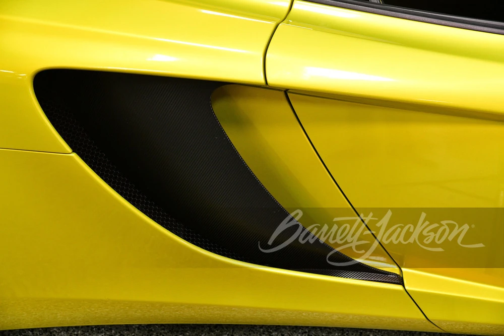 2012 McLaren MP4-12C - Image 8 of 17