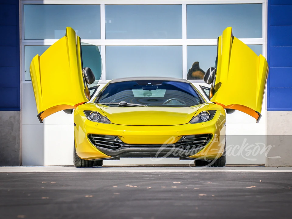 2012 McLaren MP4-12C - Image 10 of 27