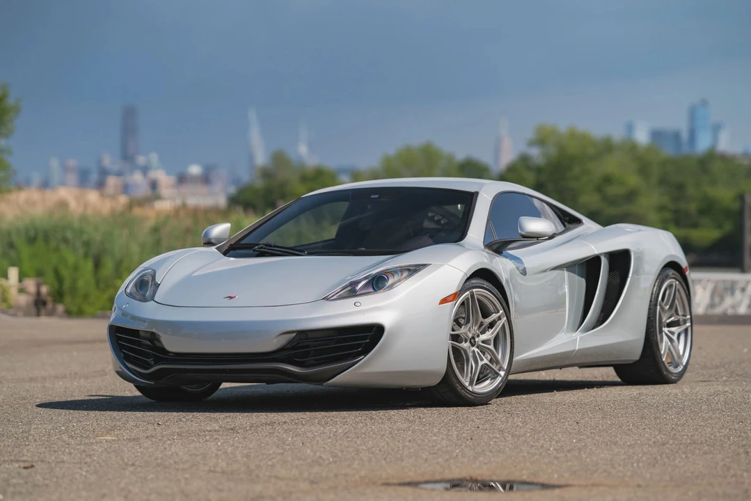 2012 McLaren MP4-12C - Image 2 of 16