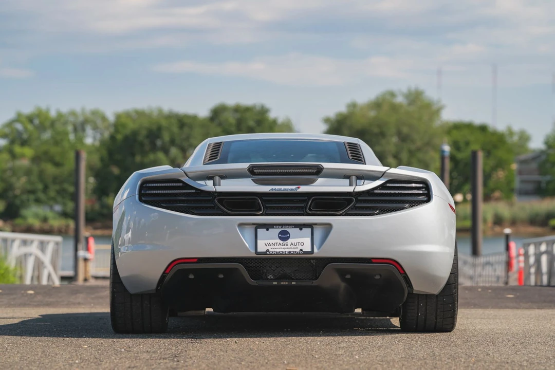 2012 McLaren MP4-12C - Image 12 of 16