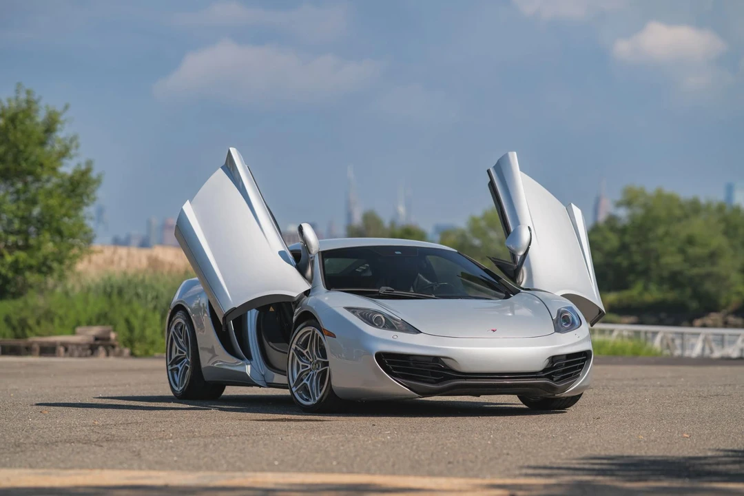 2012 McLaren MP4-12C - Image 9 of 16