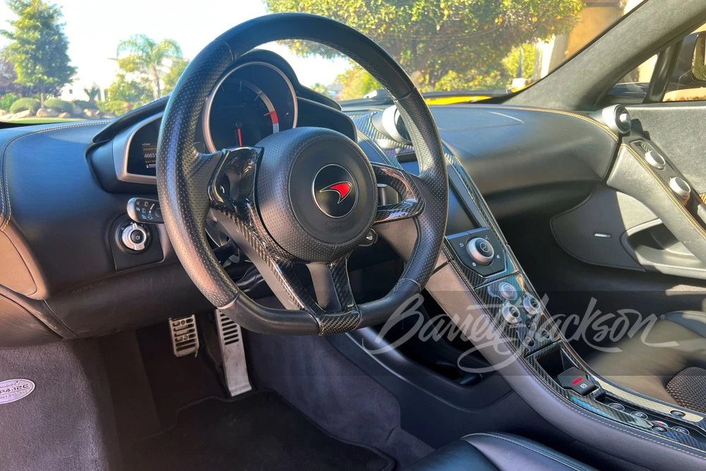 2012 McLaren MP4-12C - Image 8 of 14