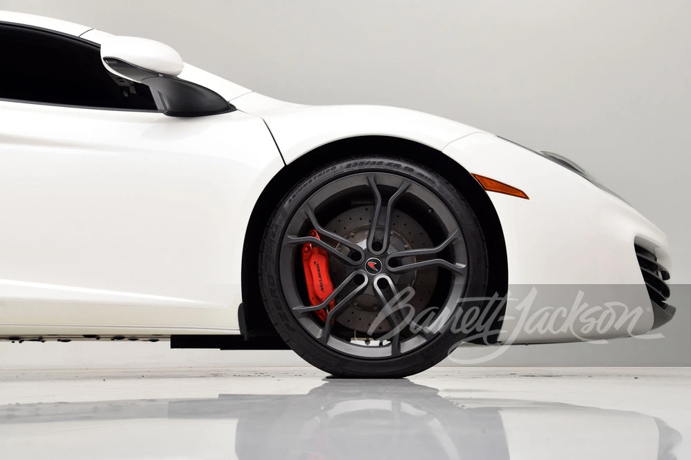 2012 McLaren MP4-12C - Image 17 of 31