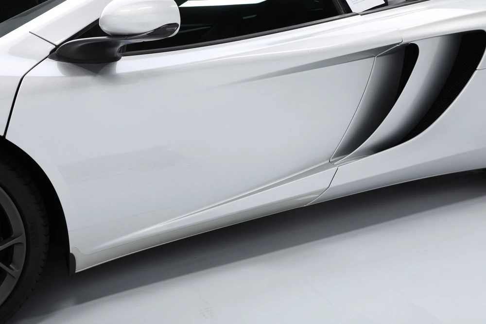 2012 McLaren MP4-12C - Image 29 of 31