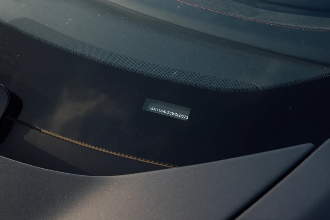 2012 McLaren MP4-12C - Image 29 of 31