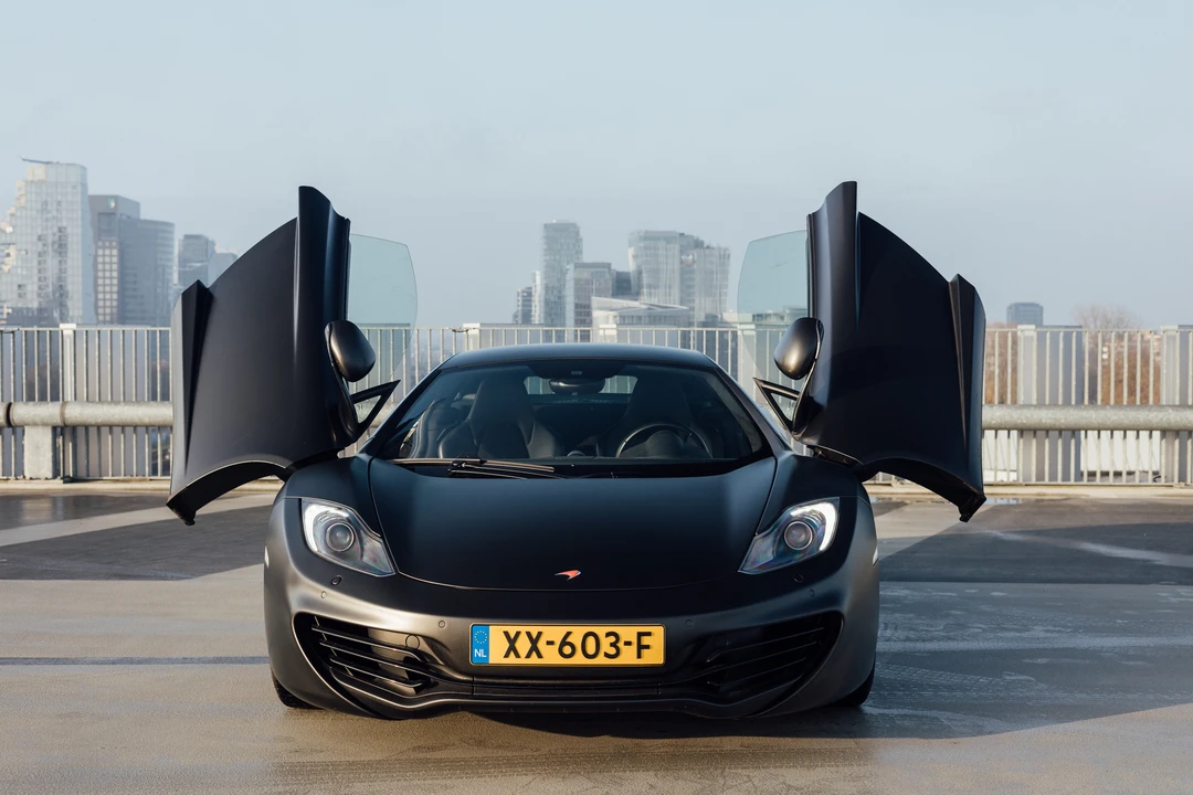 2012 McLaren MP4-12C - Image 12 of 31