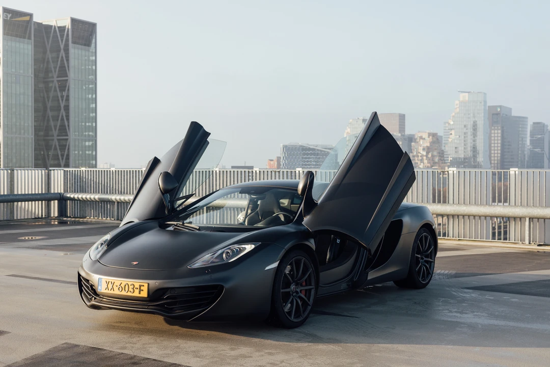 2012 McLaren MP4-12C - Image 13 of 31