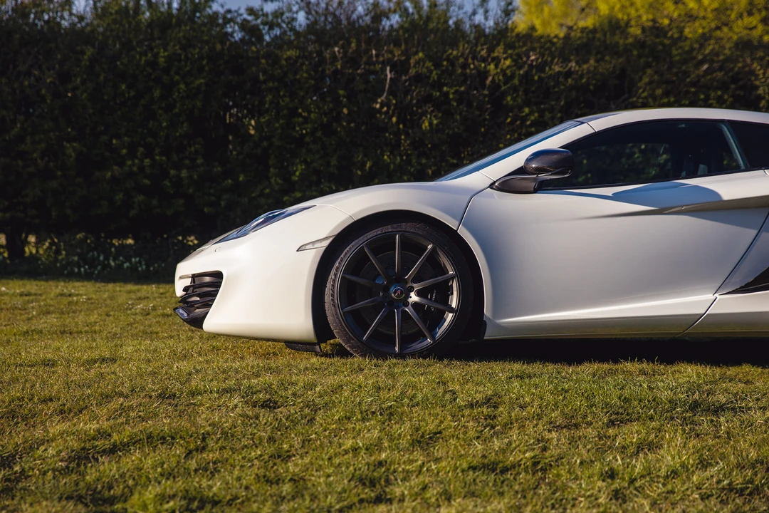 2012 McLaren MP4-12C - Image 11 of 31