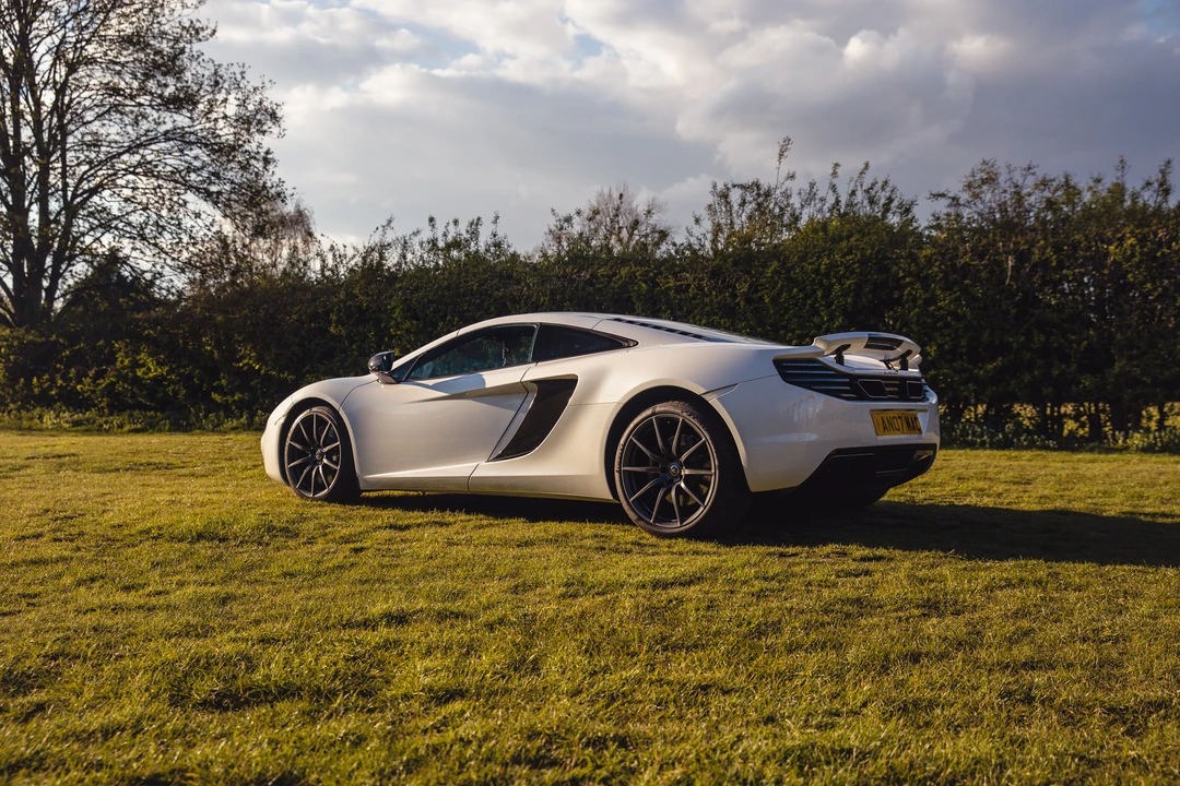 2012 McLaren MP4-12C - Image 14 of 31